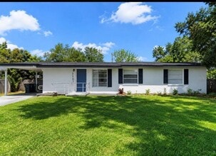 Building Photo - 2507 Coral Way