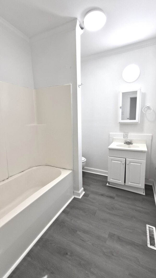 Building Photo - Updated Two Bedroom House for Rent in Anderson SC!