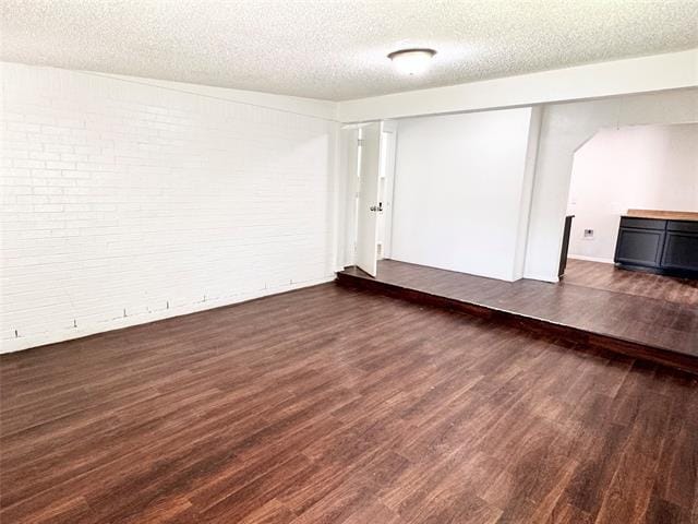 Building Photo - 141 NW Jayellen Ave