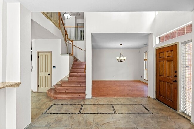Building Photo - 1601 Chasewood Dr