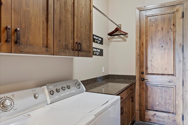 Building Photo - 4378 Sunrise Dr