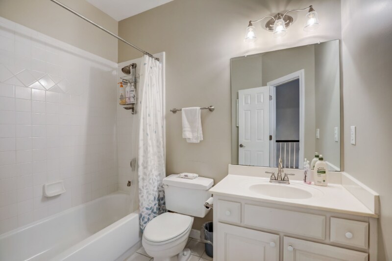 Building Photo - 1155 Arbor Creek Dr