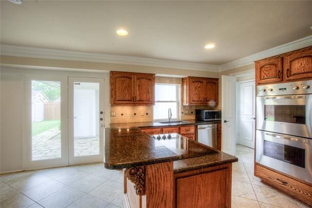 Building Photo - 3112 Kingston Dr