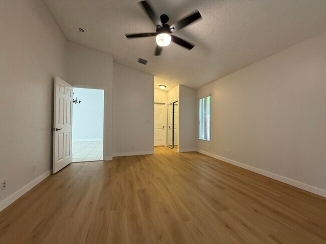 Building Photo - 3386 Treasure Ln