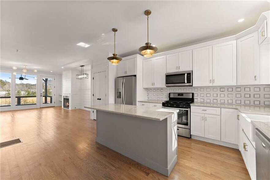 Building Photo - 35 Cottonwood St