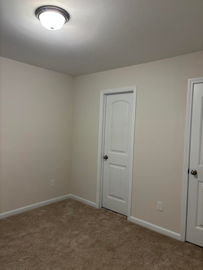 Building Photo - 2185 Stillpointe Dr