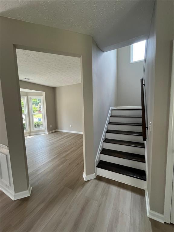 Building Photo - 2147 St Albans Pl