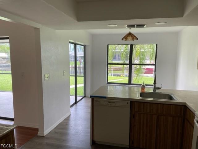 Building Photo - 5637 Coral Ave