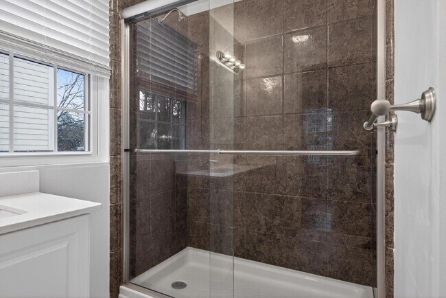 Building Photo - 1010 Trail Stream Way