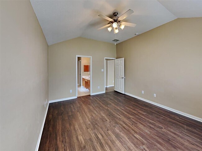 Building Photo - 2617 Las Cruces Cir