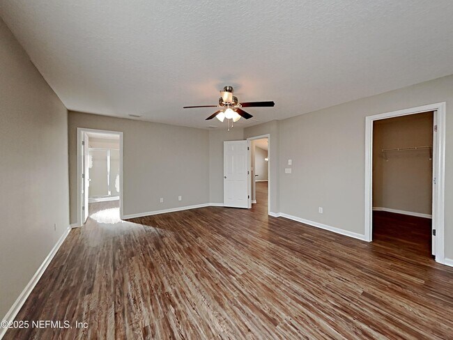 Building Photo - 12667 Sheffield Walk Ln
