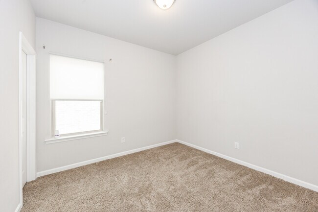 Building Photo - 4635 Mendocino Way