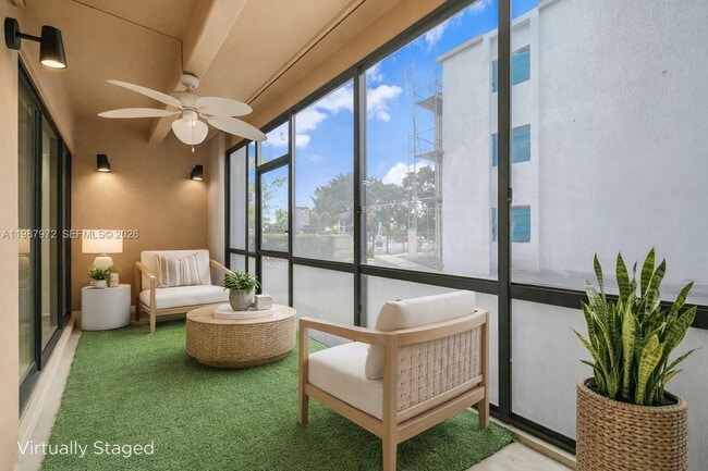 Building Photo - 4020 N Hills Dr