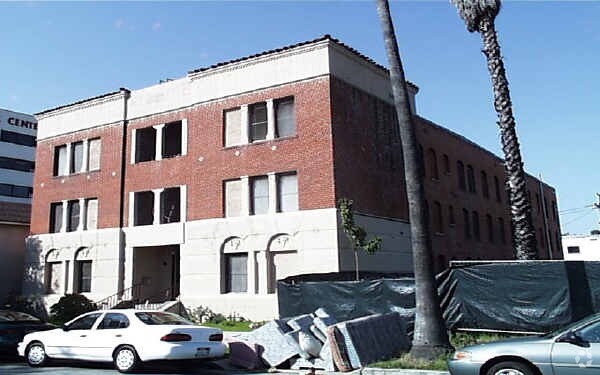 Building Photo - 213 S Jackson St