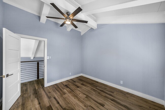 Building Photo - 1913 Lightsey Rd