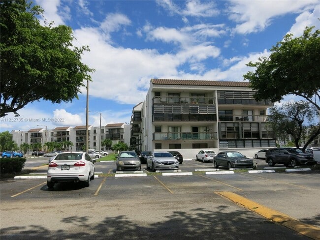 Building Photo - 1300 SW 122nd Ave