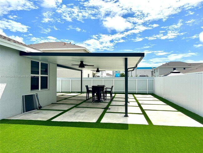 Building Photo - 13240 SW 272nd St