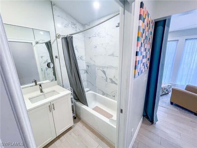 Building Photo - 6130 Painted Leaf Ln