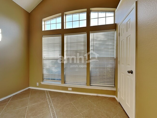 Building Photo - 201 Parkway Ct