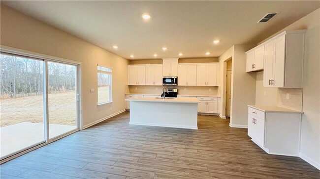 Building Photo - 6056 Hickory Crk Ct