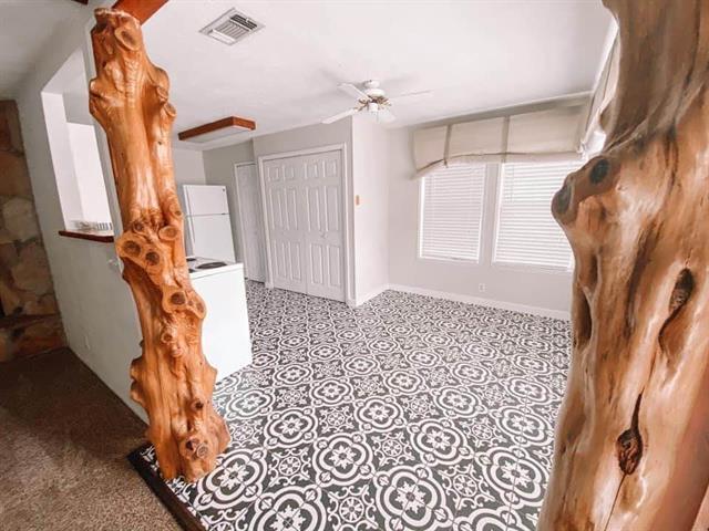 Building Photo - 3040 Country Club Rd