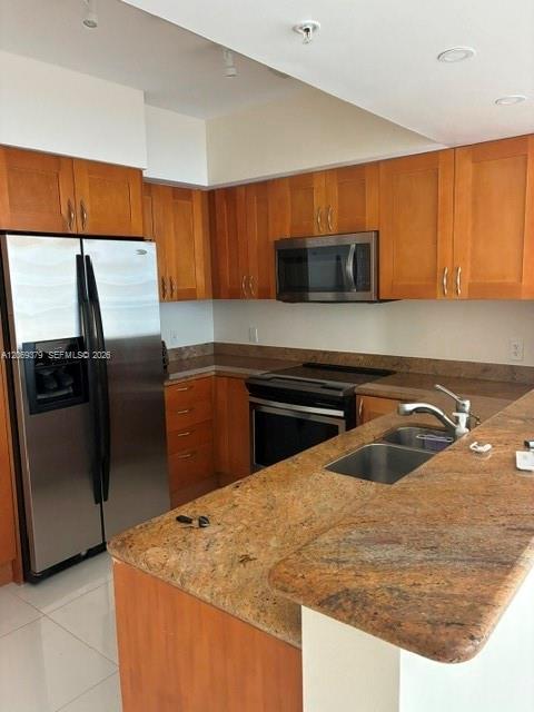 Building Photo - 1755 E Hallandale Beach Blvd