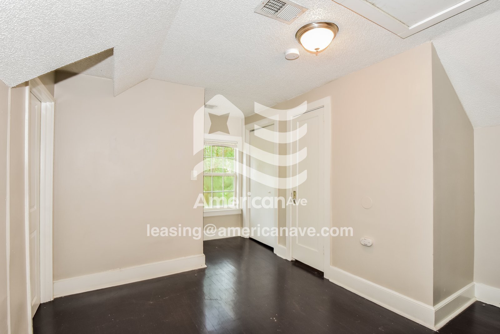 Building Photo - 4304 Windemere Ave