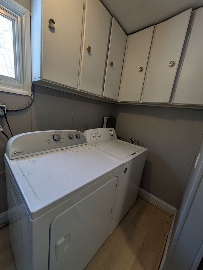 Building Photo - Beautiful Ranch in Prime Clarkston Location