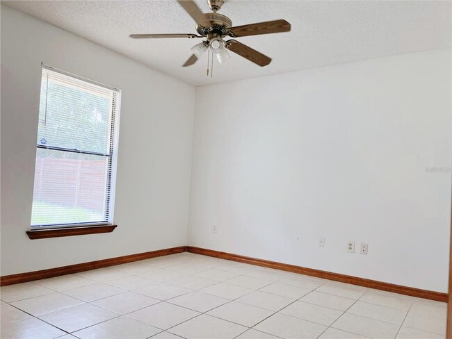 Building Photo - 3943 Greenview Pines Ct