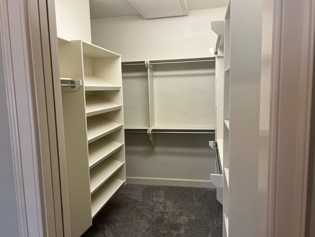 Building Photo - 3 Bed 2.5 Bath Townhome