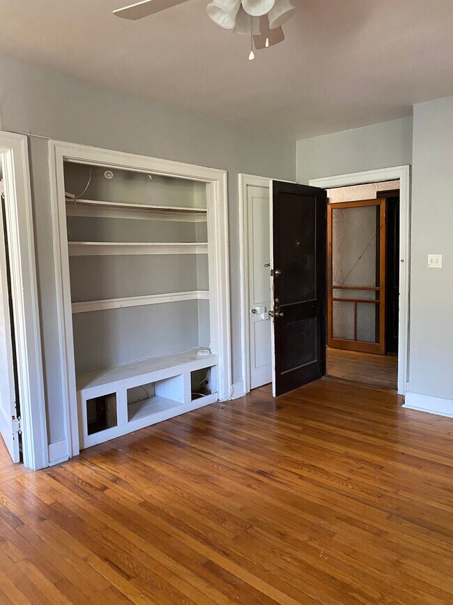 Building Photo - 7825 Saint Charles Ave