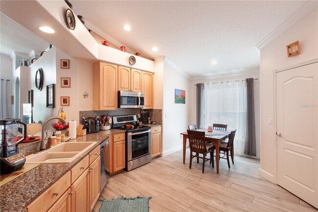 Building Photo - 16204 Nottingham Park Way