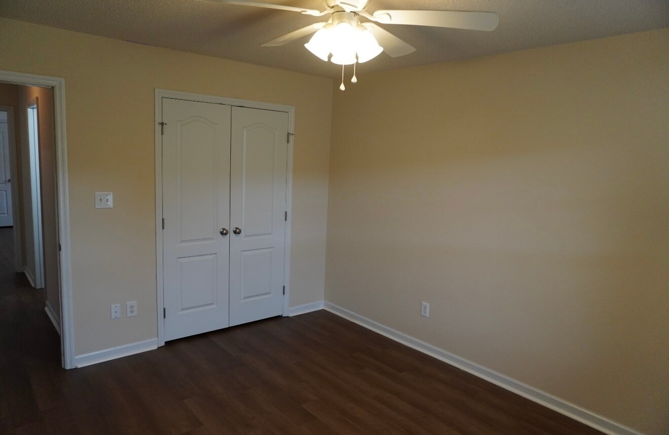 Building Photo - 7009 Lynnfield Dr SE
