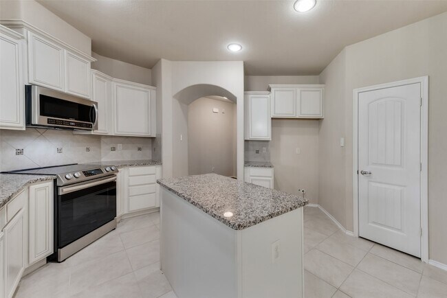 Building Photo - 5610 Stockport Drive