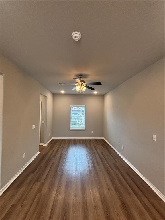 Building Photo - 321 Grove Ln