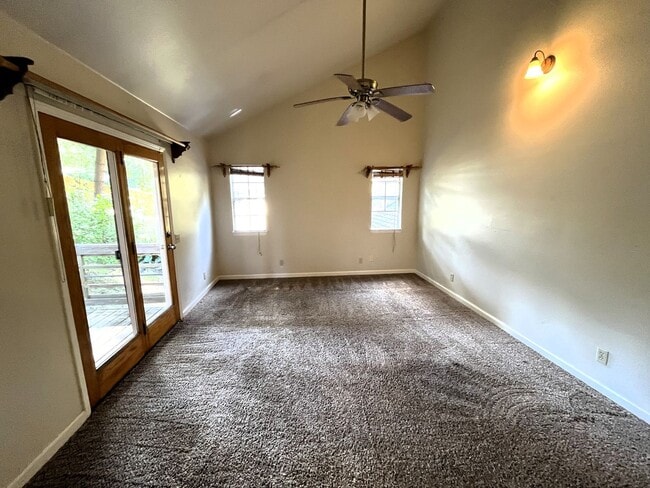Building Photo - Custom 2-story Humboldt Hill home features 3-car garage, spacious pet-friendly yard
