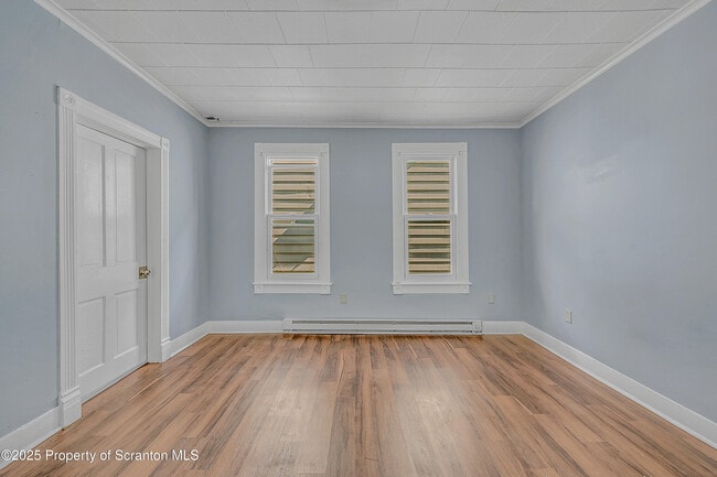 Building Photo - 7 Plum Pl