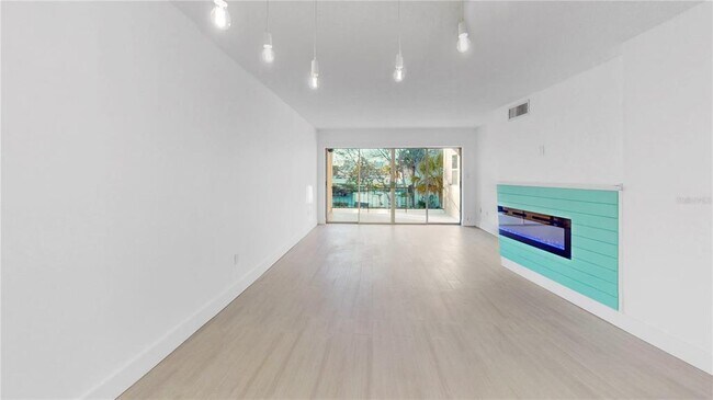 Building Photo - 301 87th Ave