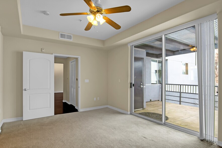 Building Photo - 629 Traction Ave