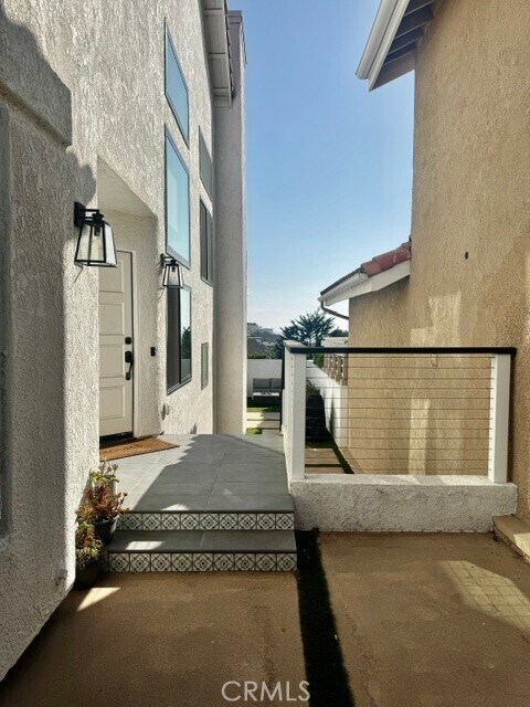 Building Photo - 55 Palm Beach Ct