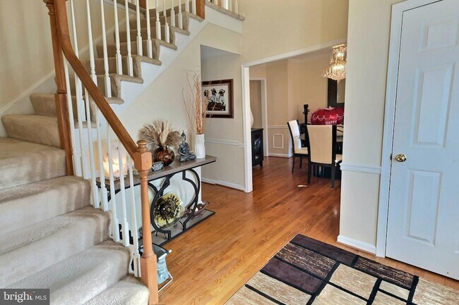 Building Photo - 1501 Silverado Ct