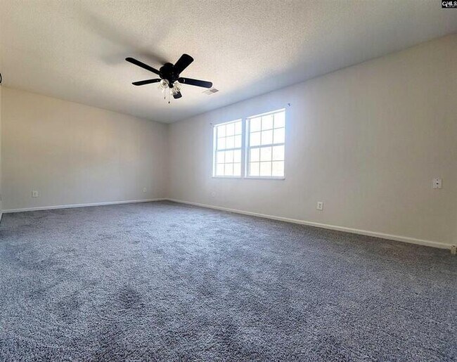 Building Photo - Freshly Remodeled Home near YMCA