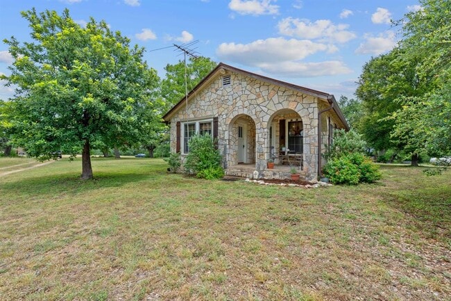 Building Photo - 3468 Elder Hill Rd