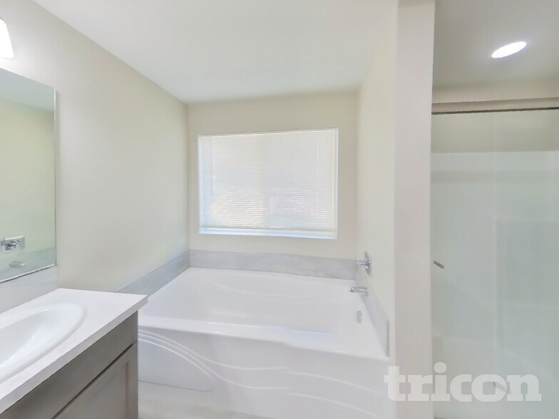 Building Photo - 7836 Riverview Ct SE