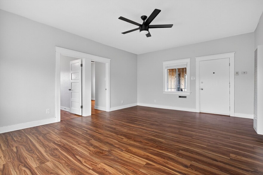 Building Photo - 905 Cherry Ave