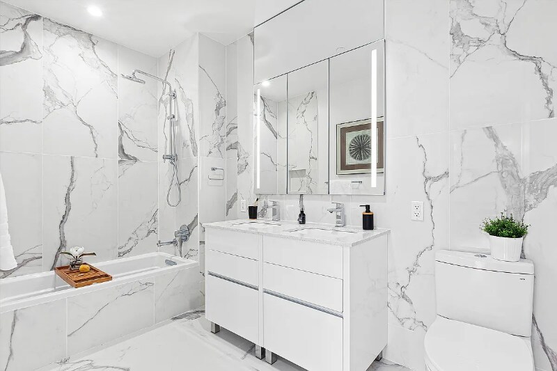 Building Photo - 127 W 112th St