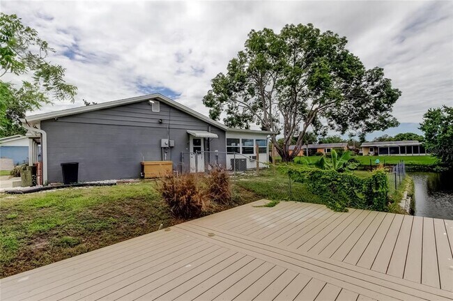 Building Photo - 7244 Amber Dr