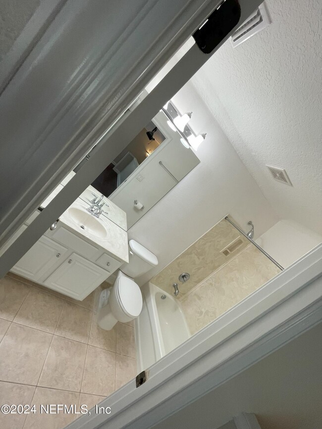 Building Photo - 9936 Watermark Ln W