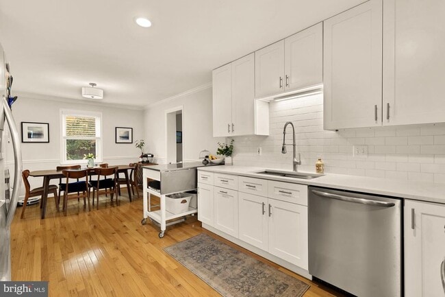 Building Photo - 11612 Galt Ave