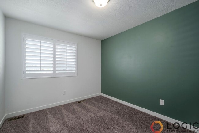Building Photo - 3167 W 3725 S